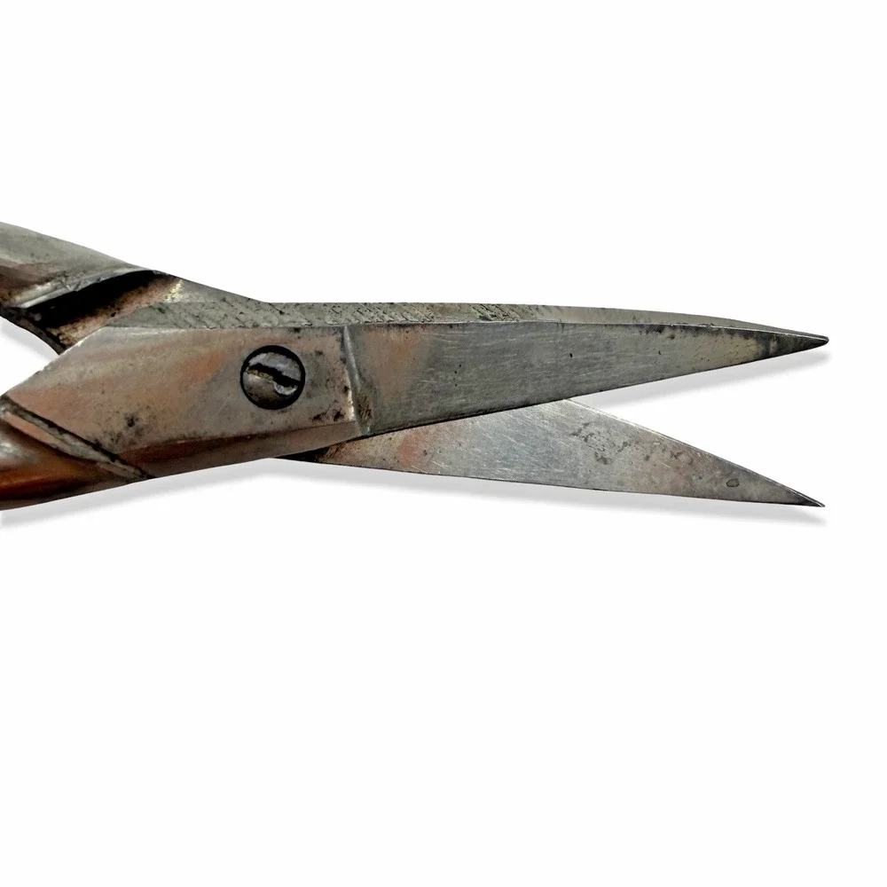 Vintage Small Steel Embroidery Sewing Scissors Pointed Thread Snips Shears